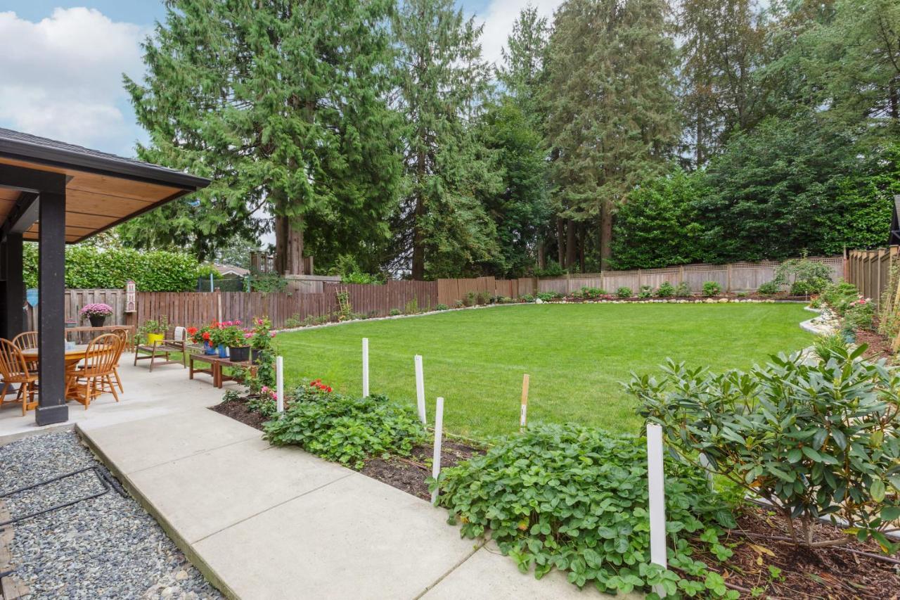 Tastefully Furnished And Newly Updated 2 Bd Central Lynn Valley North Vancouver Villa Eksteriør billede