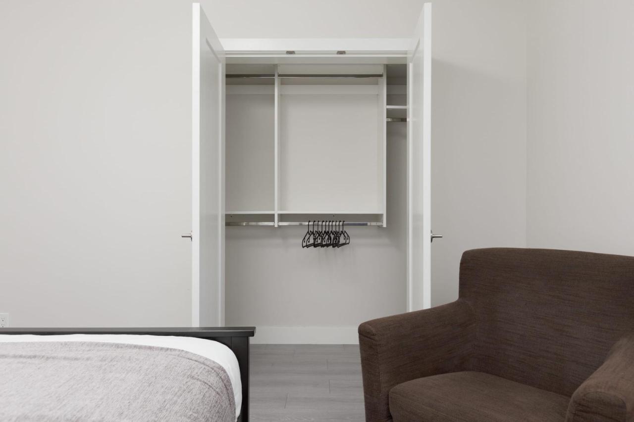 Tastefully Furnished And Newly Updated 2 Bd Central Lynn Valley North Vancouver Villa Eksteriør billede